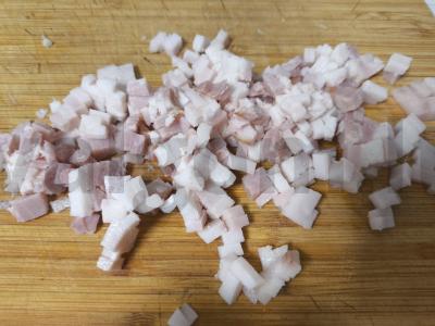 Šampinjonai, įdaryti šonine ir suluguni sūriu Žingsnis 2