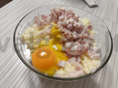 Šampinjonai, įdaryti šonine ir suluguni sūriu Žingsnis 3