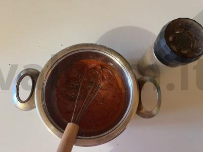 Pomidorų padažas su prieskoniais picai Žingsnis 10