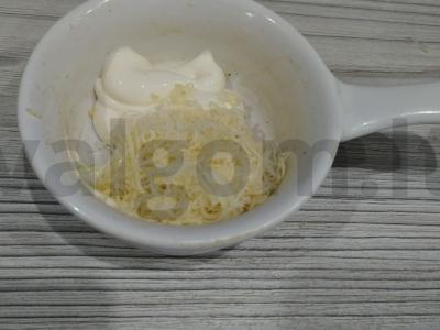 Mini pomidorai su sūriu ir česnaku Žingsnis 2