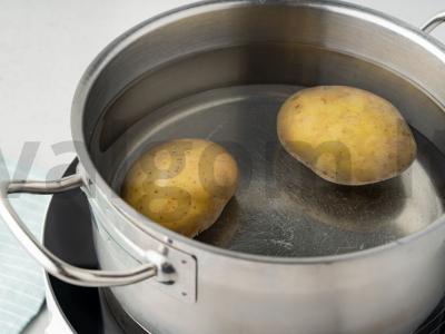 Salotas su keptomis voveraitėmis Žingsnis 1