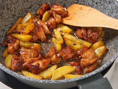 Vištiena su daržovėmis pagal korėjietišką receptą Žingsnis 3