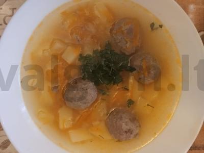 Sriuba su mėsos kukuliais ir quinoa pagrindine nuotrauka