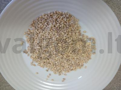 Sriuba su perlinėmis kruopomis ant kiaulienos sultinio Žingsnis 2