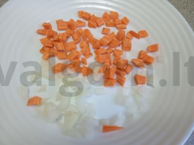 Sriuba su perlinėmis kruopomis ant kiaulienos sultinio Žingsnis 4