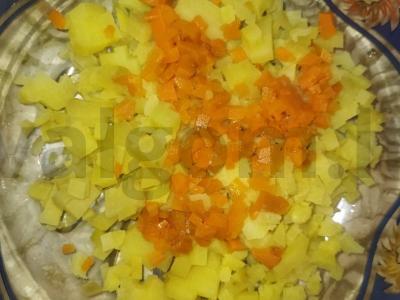 Salotas „Olivje po-naujai“ Žingsnis 2