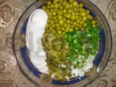 Salotas „Olivje po-naujai“ Žingsnis 7