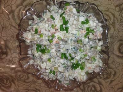 Salotas „Olivje po-naujai“ pagrindine nuotrauka