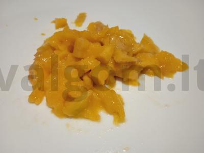 Mango, šviežių daržovių, jalapeño pipirų salotos su grūdėtos garstyčių padažu Žingsnis 1