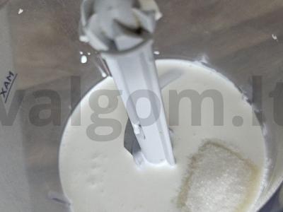 Namų trifle su uogų džemu ir mėlynėmis Žingsnis 1