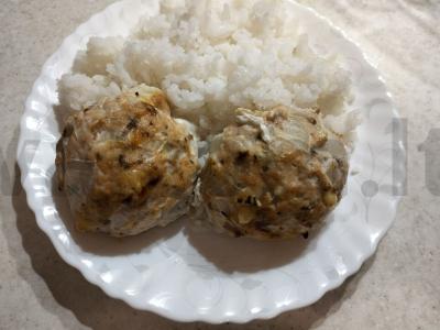 Kepti kotletai su žuvimi ir sūriu pagrindine nuotrauka