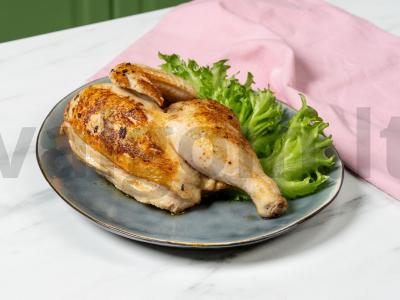 Naujametinė vištiena orkaitėje pagrindine nuotrauka