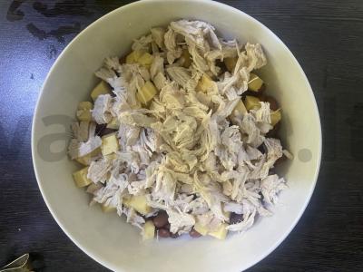 Sotūs salotas su vištiena, raudonaisiais pupelėmis ir sausainiais Žingsnis 5