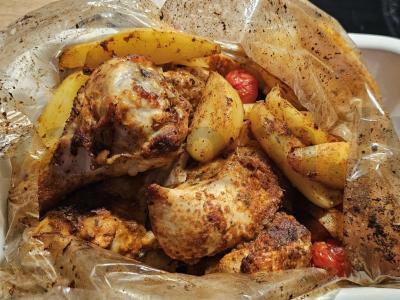 Vištiena su bulvėmis ir vyšniniais pomidorais Žingsnis 7