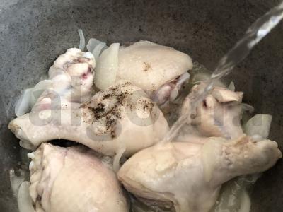 Bulvių troškinys su pomidorais Žingsnis 3