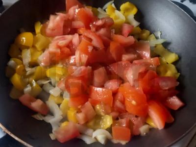 Šakšuka su pomidorais ir paprika Žingsnis 4