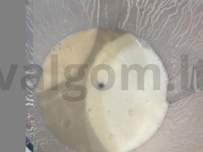 Namų jogurtas su medumi ir uogiene Žingsnis 1