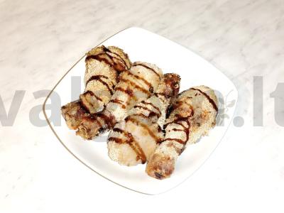 Vištienos blauzdelės džiūvėsėliuose oro grilyje pagrindine nuotrauka