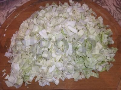 Troškinta kopūstai piene Žingsnis 2