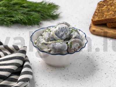 Sūdyti grybai su grietine pagrindine nuotrauka