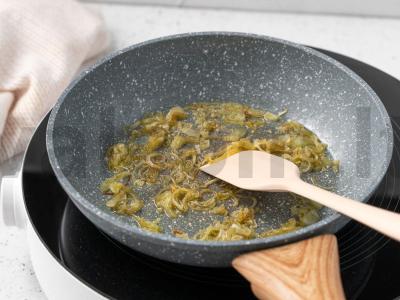 Salotas su mango ir pomelo Žingsnis 1