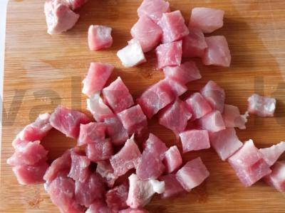 Saldžiarūgštė padažas Žingsnis 1