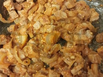 Saldžiarūgštė padažas Žingsnis 10