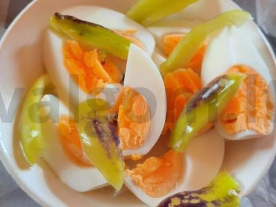 Daržovių ir sūrio salotas be padažo Žingsnis 3