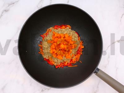 Kvinoja su kepta moliūgu Žingsnis 4