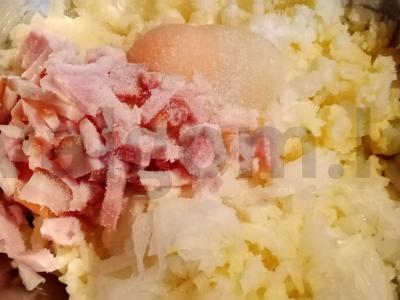 Bulvių kotletai su šonine Žingsnis 5