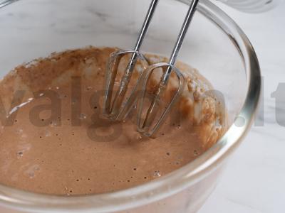 Uogų tortas su šokoladiniais biskvitais ir kremu Žingsnis 1