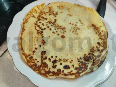 Švelnūs blynai iš rūgštaus pieno pagrindine nuotrauka