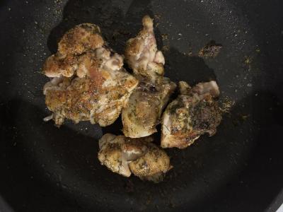 Troškinta vištiena su pomidoru Žingsnis 4