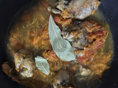 Troškinta vištiena su pomidoru Žingsnis 10