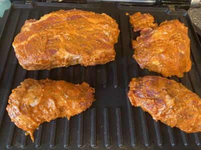 Kiaulienos steikai ant grotelių Žingsnis 4