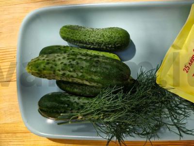 Vasaros salotos su kiaušiniu ir žaliu svogūnu Žingsnis 2