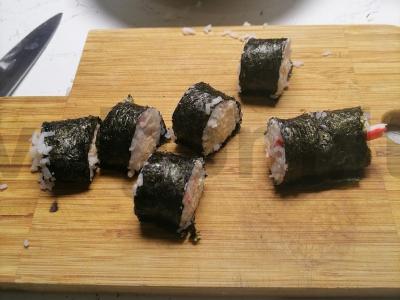 Rulonai su krabų mėsa ir varškės sūriu su krevetėmis Žingsnis 6