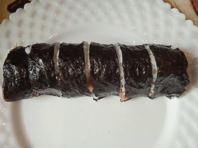 Rulonai su kreminiu sūriu ir silpnai sūdyta lašiša Žingsnis 5