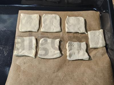 Užkandis iš sluoksniuotos tešlos su grūdėta garstyčia Žingsnis 1