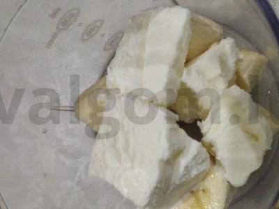 Prabangus grietinėlės-bananų kokteilis Žingsnis 2