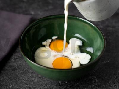 Blynai su žaliais žirneliais ir feta Žingsnis 4