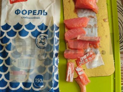 Užkandis iš sluoksniuotos tešlos su upėtakiu Žingsnis 4