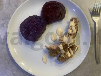 Kepta kiaulienos kaklas, marinuota paprikoje ir sausoje garstyčioje pagrindine nuotrauka