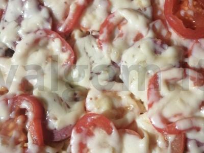 Keptuvėje kepta greito paruošimo makaronų pica Žingsnis 5