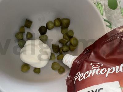 Makaronai su agurkais ir grietinės padažu Žingsnis 3