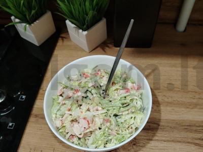 Salotas „Gražuolė“ su krabų mėsa ir krevetėmis Žingsnis 5