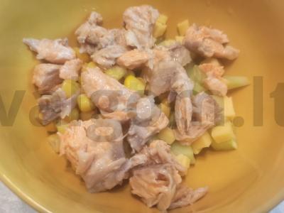 Salotos su upėtakiu, sūriu ir kukurūzais Žingsnis 2