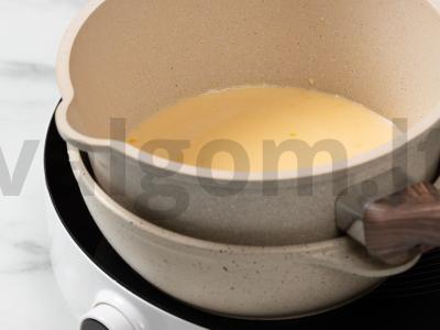 Kremas „Plombyras“ tortui Žingsnis 4