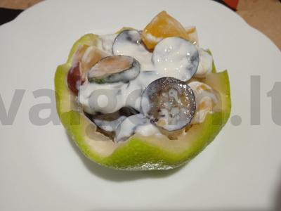 Vaisių salotos sviti krepšelyje Žingsnis 8