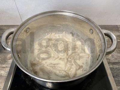 Namų fetučiniai grietinėlės padaže su pievagrybiais Žingsnis 7